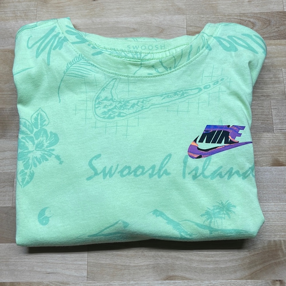 Mens Nike All Smiles and Sunshine T-Shirt